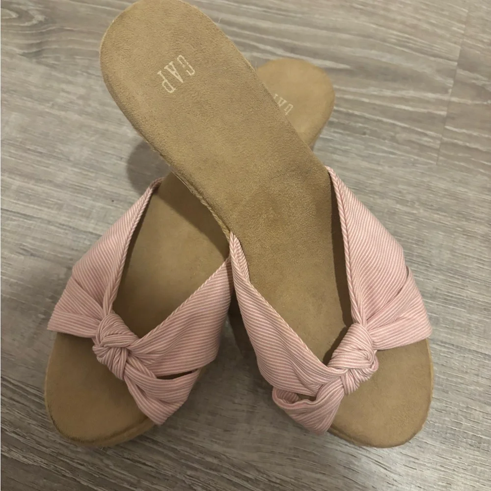 π GAP~PINK+PERFECT WEDGE SLIP ON~SIZE 7 - Picture 3 of 8